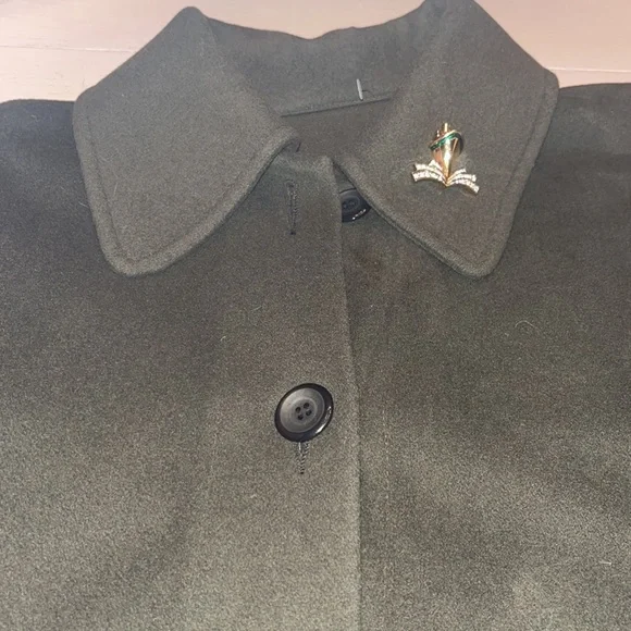 Poncho - Picture 2 of 4